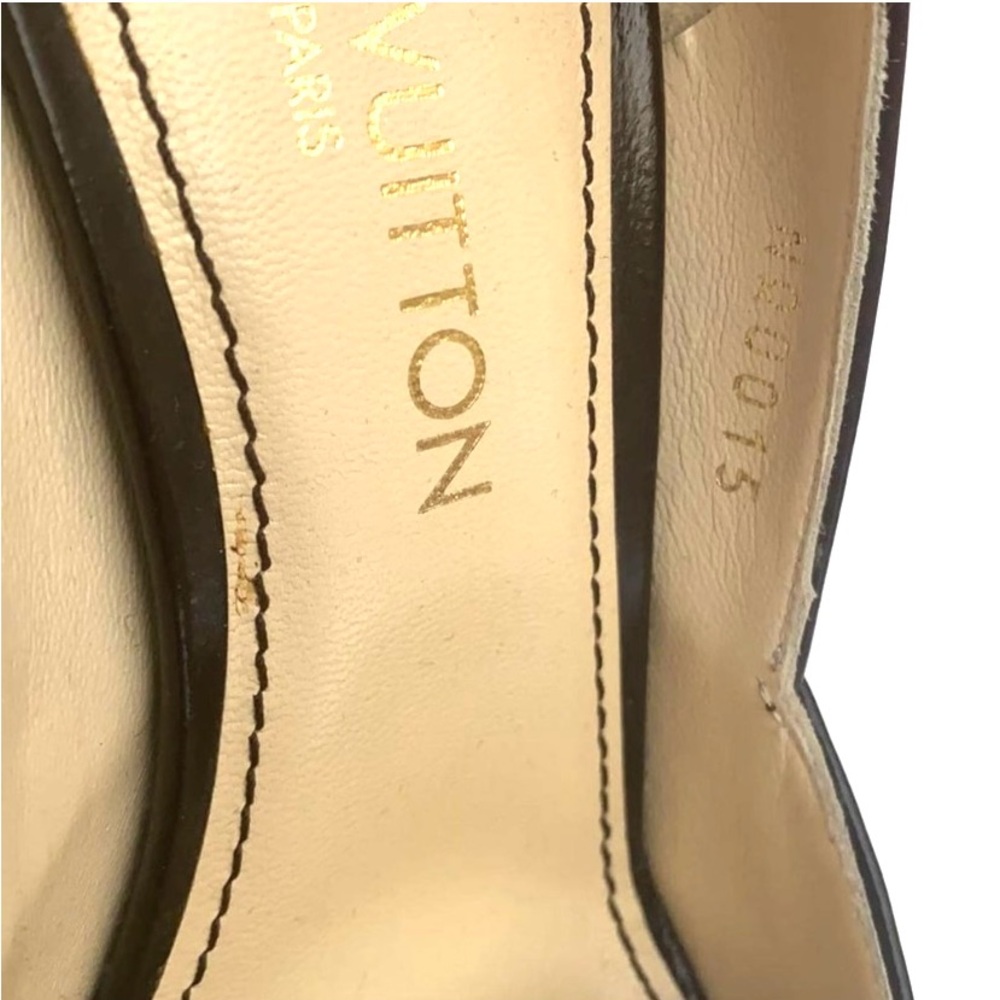 LOUIS VUITTON Quilted Cream-Choco Pointy Cap Toe Heels - Size: 40 EU - Picture 9 of 10